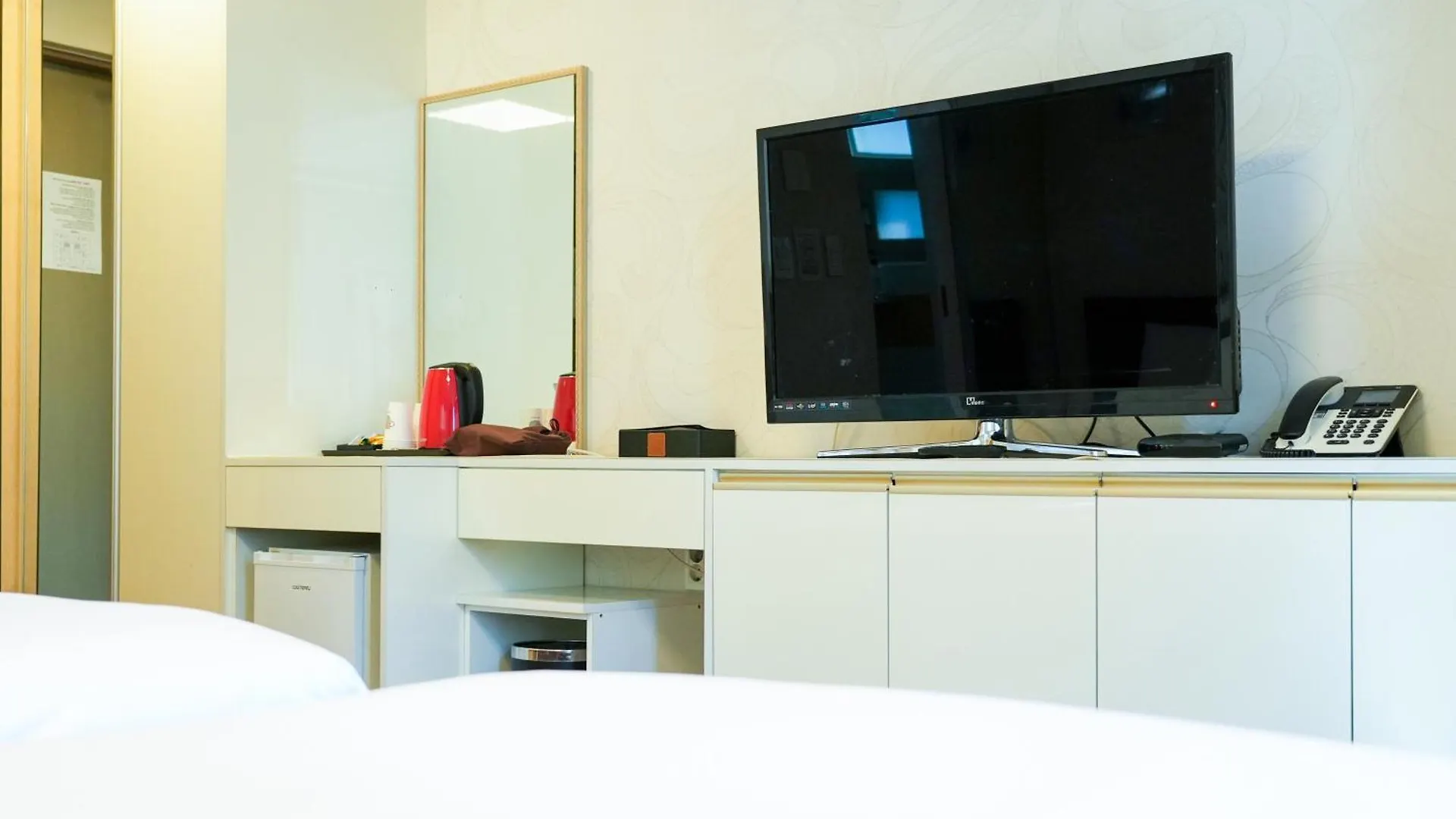 Hotel Aventree Yeouido Сеул 3*,  Южная Корея
